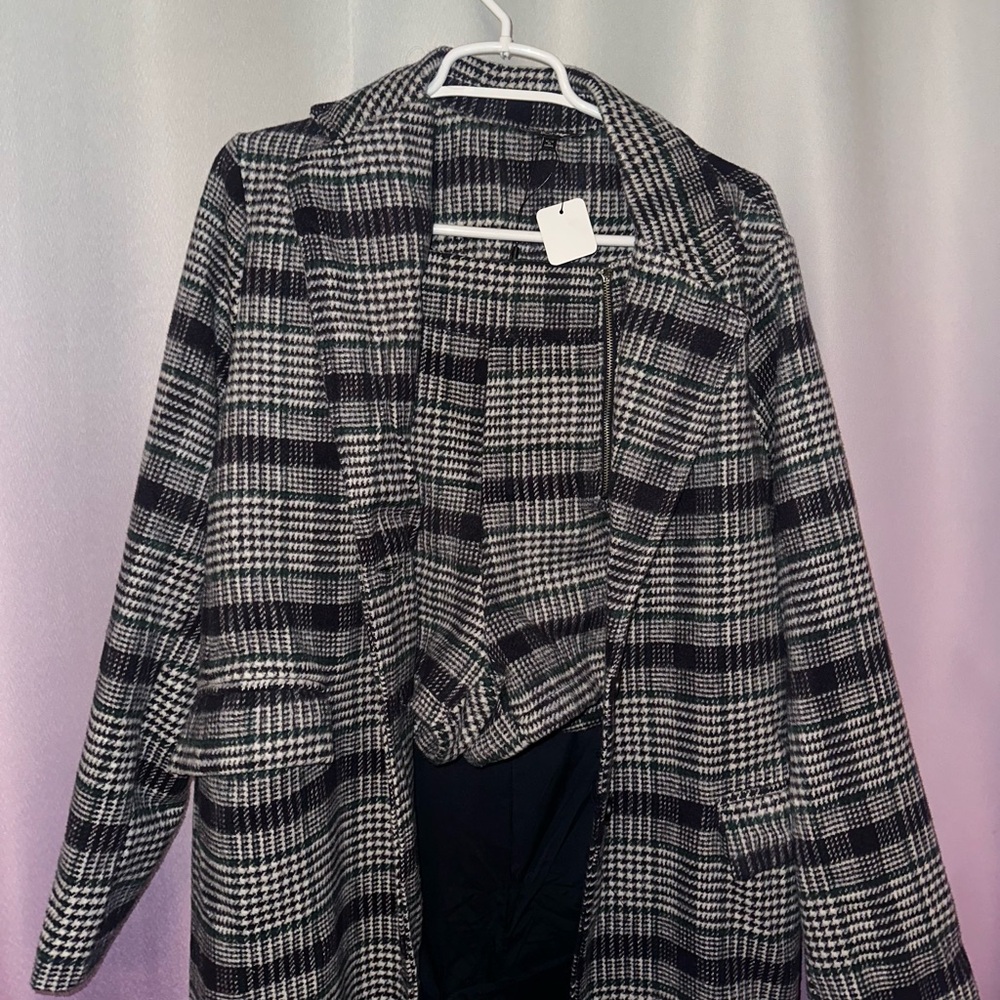 Chic Black and White Plaid Women's Blazer